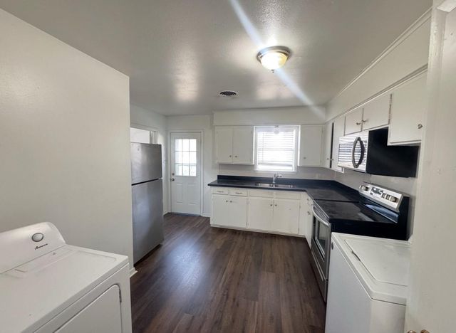 405 Botts Street A, Brenham, TX 77833