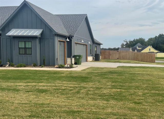 1137 County Road 337, Glen Rose, TX 76043