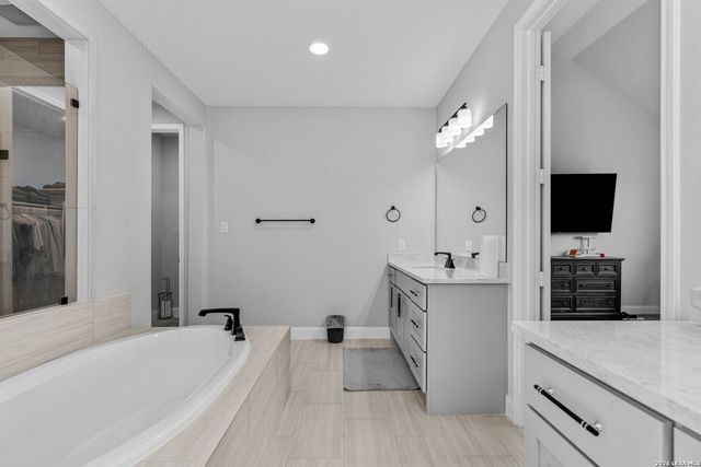 10316 REDDING BND, San Antonio, TX 78254
