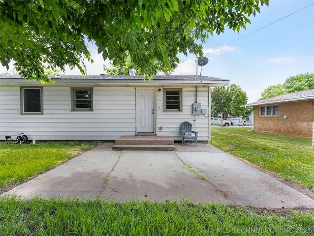 3618 Henrietta Avenue, Bartlesville, OK 74006