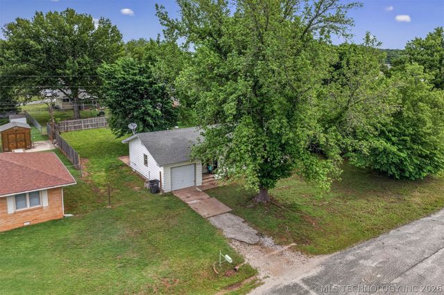 3618 Henrietta Avenue, Bartlesville, OK 74006