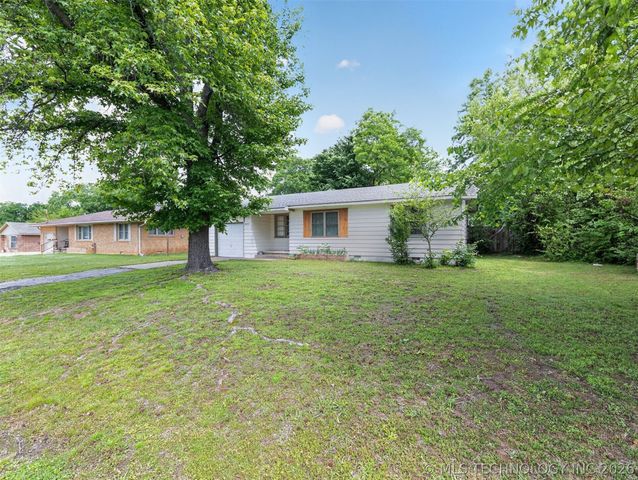 3618 Henrietta Avenue, Bartlesville, OK 74006