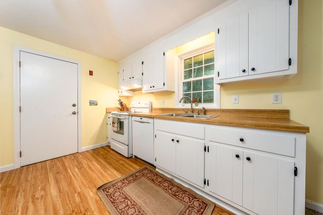 233 Union Street, Yarmouth Port, MA 02675