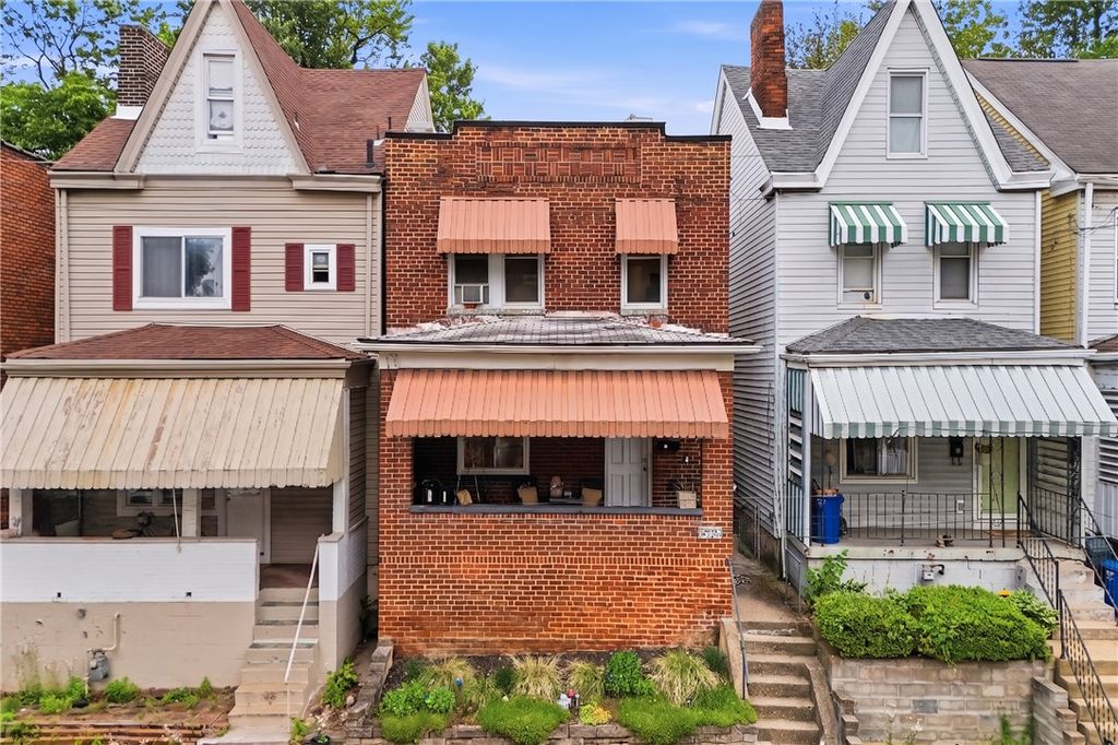 4029 Haldane St, Greenfield, PA 15207