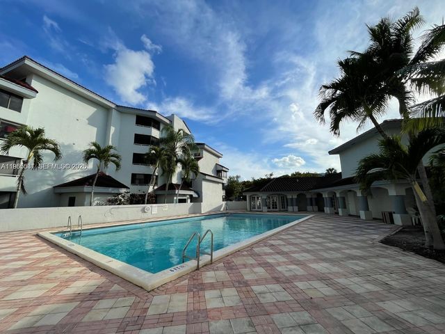 8275 SW 152nd Ave D-101, Miami, FL 33193