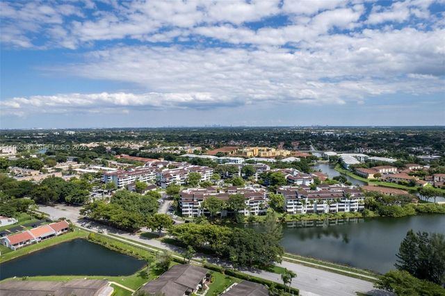 8275 SW 152nd Ave D-101, Miami, FL 33193