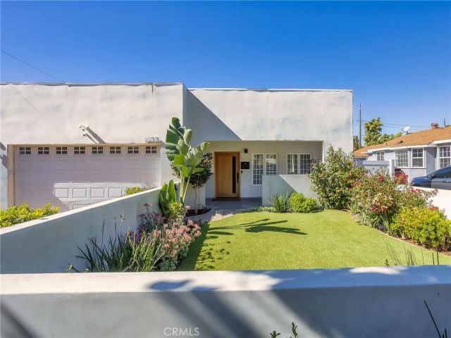 1033 N Pass Avenue, Burbank, CA 91505