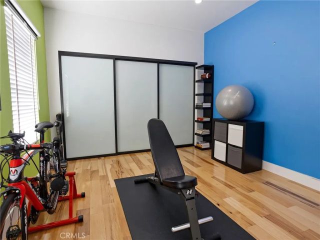 1033 N Pass Avenue, Burbank, CA 91505