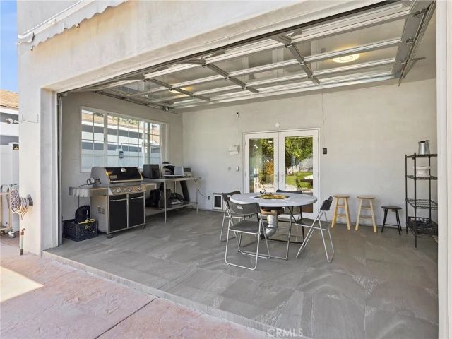 1033 N Pass Avenue, Burbank, CA 91505