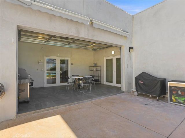 1033 N Pass Avenue, Burbank, CA 91505