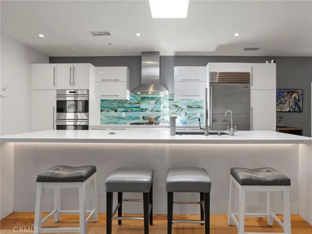 1033 N Pass Avenue, Burbank, CA 91505