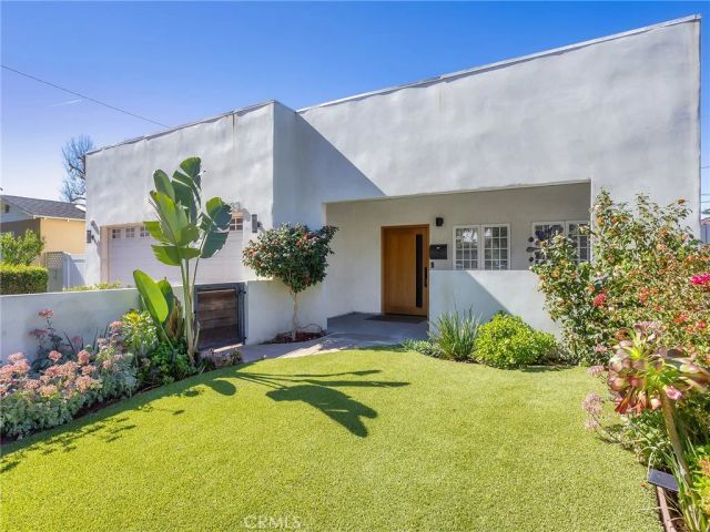 1033 N Pass Avenue, Burbank, CA 91505