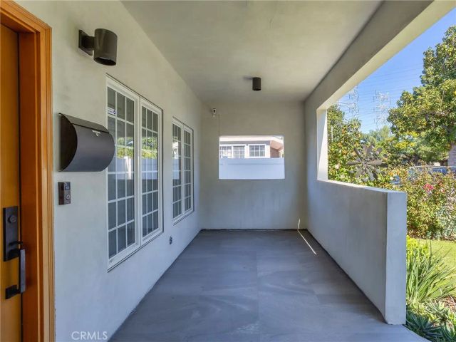 1033 N Pass Avenue, Burbank, CA 91505