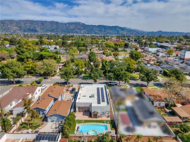 1033 N Pass Avenue, Burbank, CA 91505