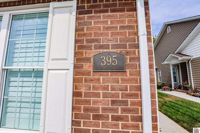395 Villa Ridge Drive, Paducah, KY 42003