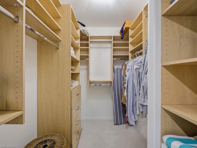 211 3rd AVE S 211, Naples, FL 34102