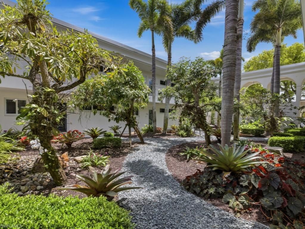211 3rd AVE S 211, NAPLES, FL 34102 — photo 4