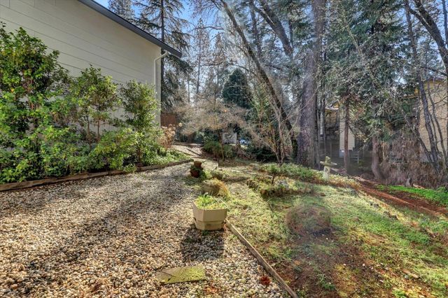 362 Gracie Rd, Nevada City, CA 95959