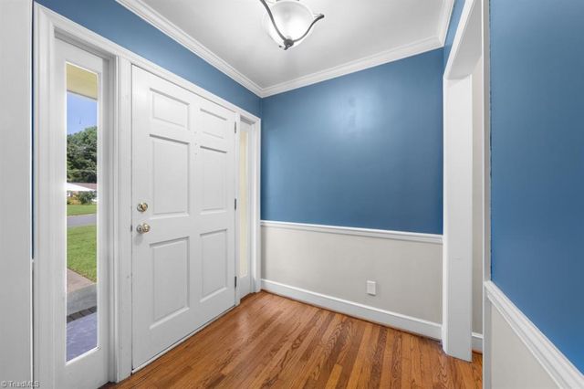 1228 Ridgecrest Avenue, Burlington, NC 27615