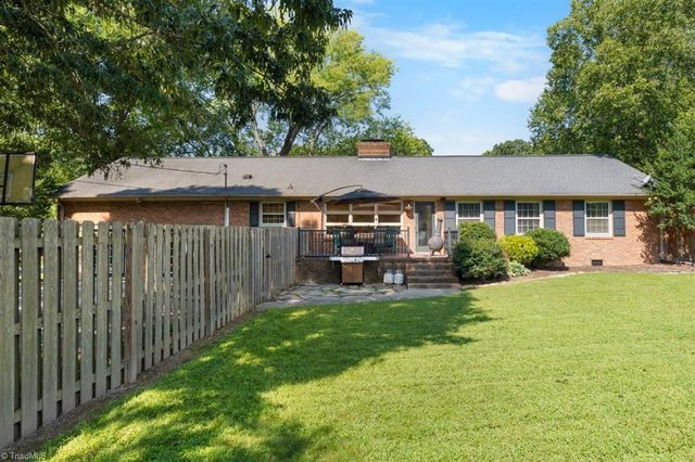 1228 Ridgecrest Avenue, Burlington, NC 27615