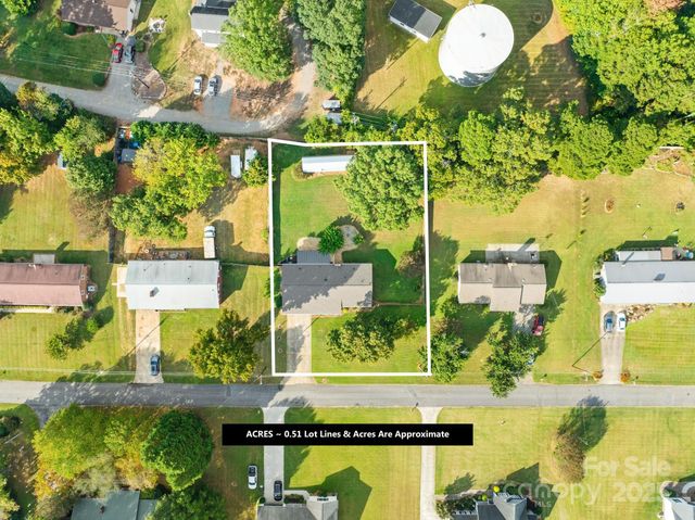 2925 Eastway Drive, Statesville, NC 28625