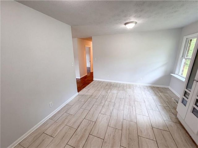 5552 Pine Street, Lula, GA 30554