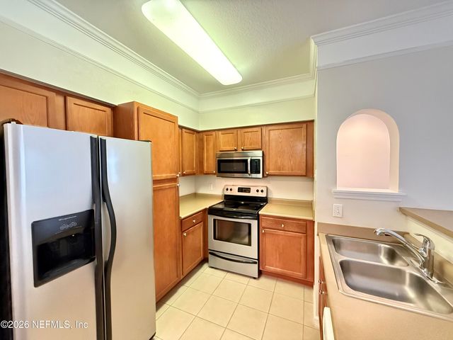 8550 TOUCHTON Road 1027, Jacksonville, FL 32216