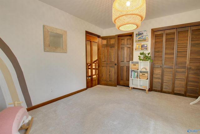 4711 Pineywood Drive SW, Decatur, AL 35603