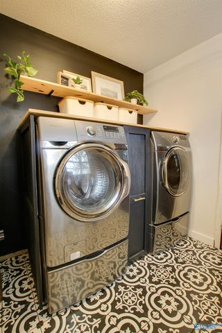 4711 Pineywood Drive SW, Decatur, AL 35603