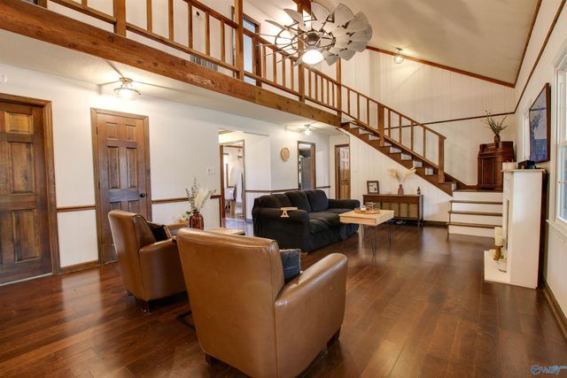 4711 Pineywood Drive SW, Decatur, AL 35603