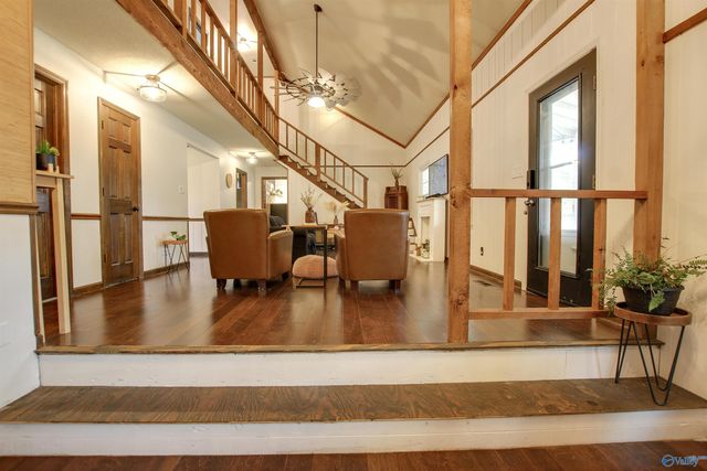 4711 Pineywood Drive SW, Decatur, AL 35603