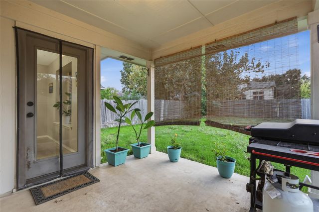 2067 Buckley LN, Round Rock, TX 78664