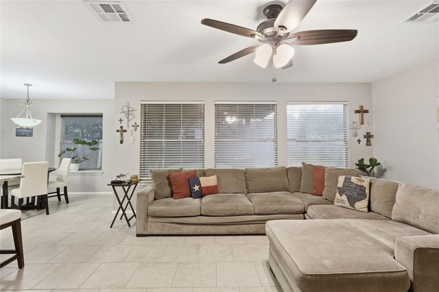 2067 Buckley LN, Round Rock, TX 78664