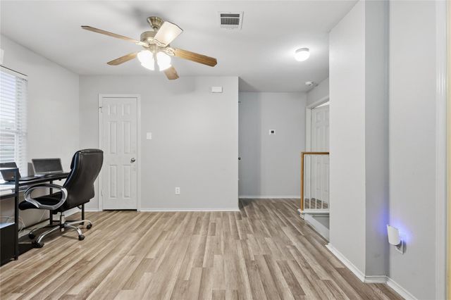 2067 Buckley LN, Round Rock, TX 78664