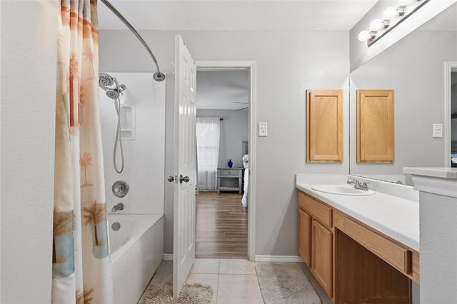 2067 Buckley LN, Round Rock, TX 78664