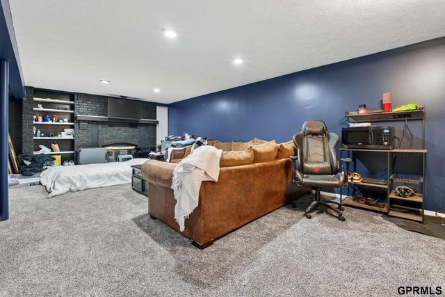 7207 S 21 Street, Bellevue, NE 68147