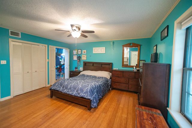 8809 Pea Ridge Circle, Little Rock, AR 72103