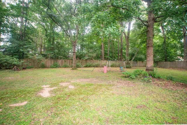 8809 Pea Ridge Circle, Little Rock, AR 72103