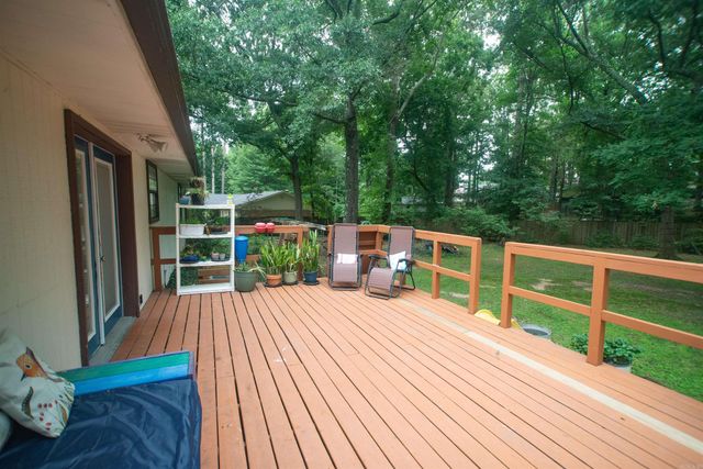 8809 Pea Ridge Circle, Little Rock, AR 72103
