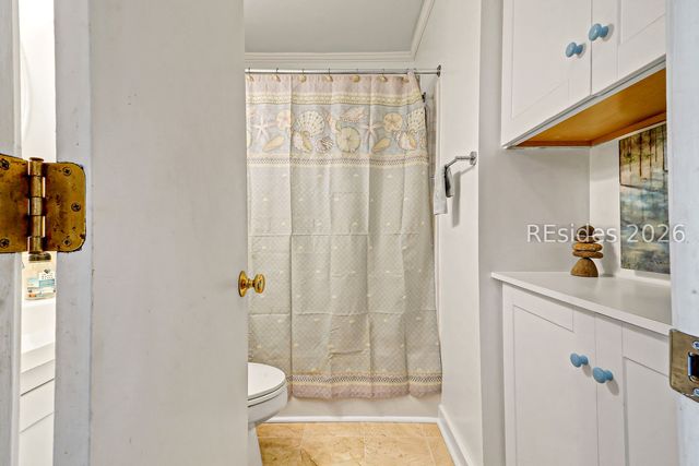 40 Folly Field Rd Apt B253, Hilton Head Island, SC 29928