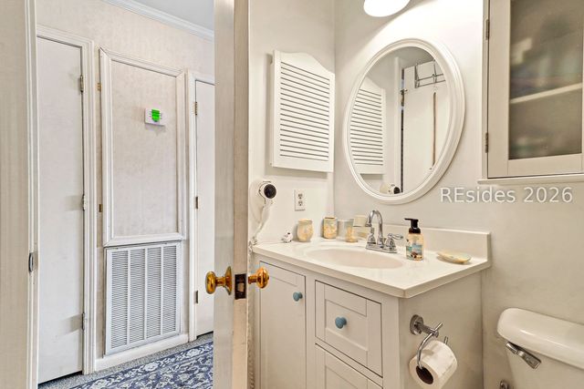 40 Folly Field Rd Apt B253, Hilton Head Island, SC 29928