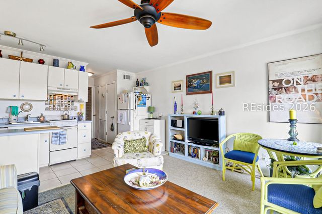 40 Folly Field Rd Apt B253, Hilton Head Island, SC 29928