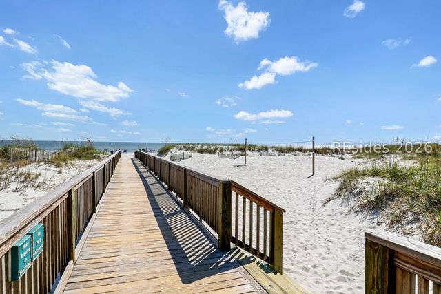 40 Folly Field Rd Apt B253, Hilton Head Island, SC 29928
