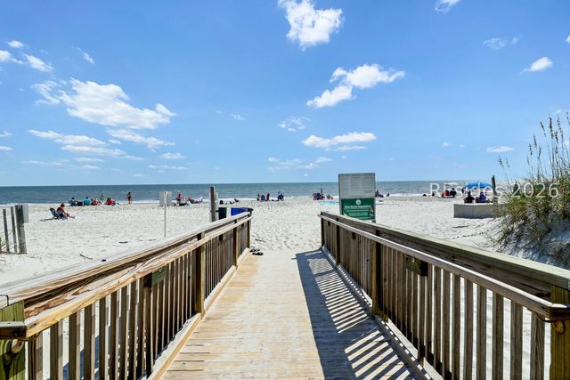 40 Folly Field Rd Apt B253, Hilton Head Island, SC 29928