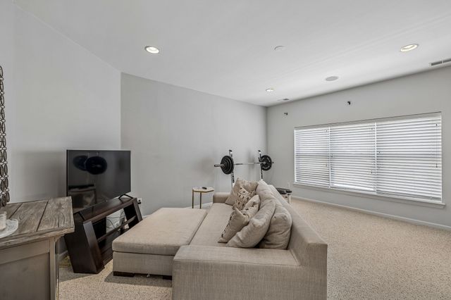 601 Patriot Ln, Franklin, TN 37067