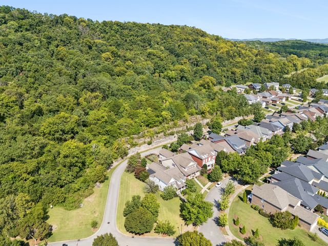 601 Patriot Ln, Franklin, TN 37067