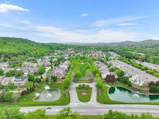 601 Patriot Ln, Franklin, TN 37067