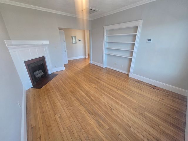4 Gardner St 10, Boston, MA 02134