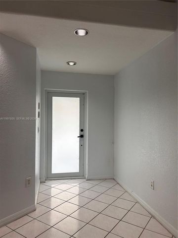 10001 SW 218th St, Cutler Bay, FL 33190