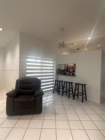 10001 SW 218th St, Cutler Bay, FL 33190